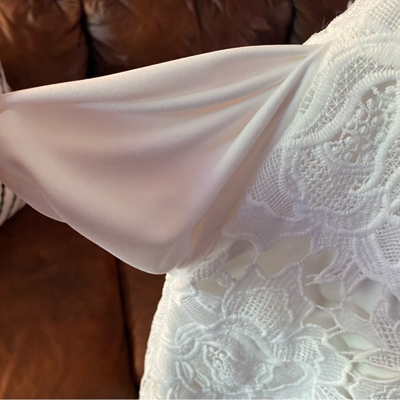 NWT Divine Beauty White Lace Midi Dress With Pockets Size Medium - Picture 13 of 16